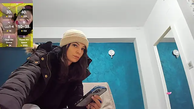 Snapshot of Anna_Lewis chatting on 02.12.25 Anna Lewis online show from 02.12.25