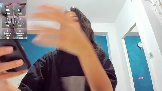 Snapshot of Anna_Lewis chatting on 02.13.25 Anna Lewis online show from 02.13.25