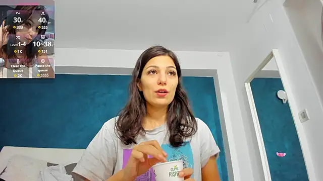 Snapshot of Anna_Lewis chatting on 02.20.25 Anna Lewis online show from 02.20.25