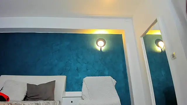 Snapshot of Anna_Lewis chatting on 03.10.25 Anna Lewis online show from 03.10.25