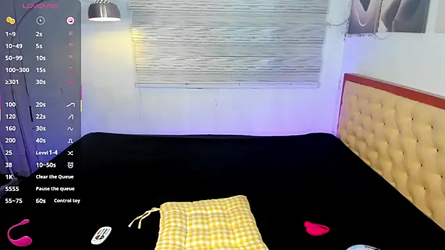 Snapshot of Arkangelxx chatting on 10.22.25 Arkangelxx online show from 10.22.25