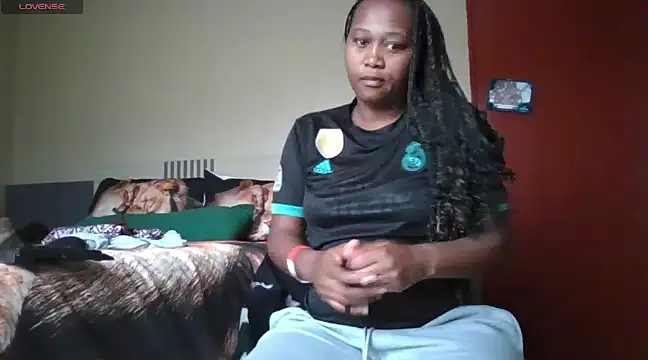 Snapshot of EbonySeductressx chatting on 02.13.25 EbonySeductressx online show from 02.13.25