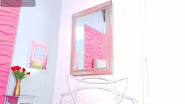 Snapshot of _Valeria_Brown chatting on 03.08.25 Valeria Brown online show from 03.08.25