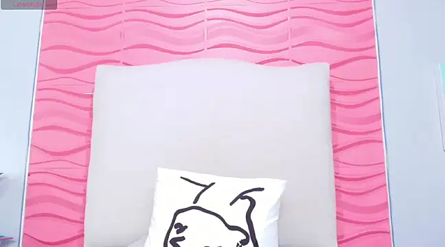 Snapshot of _Valeria_Brown chatting on 03.15.25 Valeria Brown online show from 03.15.25