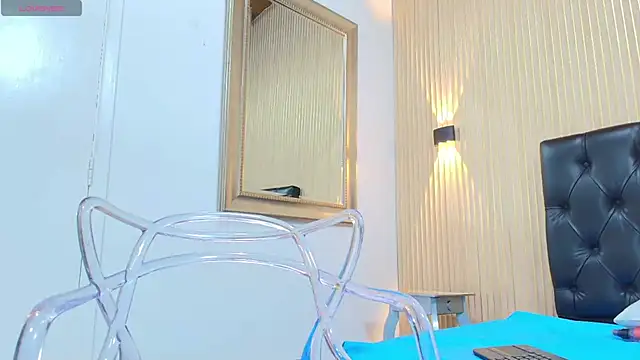 Snapshot of _Valeria_Brown chatting on 09.11.25 Valeria Brown online show from 09.11.25