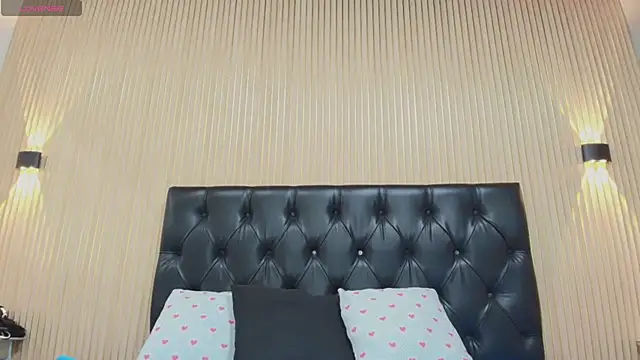 Snapshot of _Valeria_Brown chatting on 10.03.25 Valeria Brown online show from 10.03.25