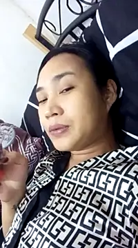 Snapshot of HeartOfAsia- chatting on 01.06.25 HeartOfAsia- online show from 01.06.25