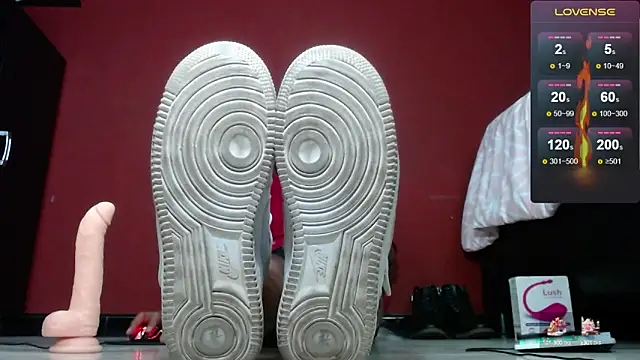 TomLover 12 online show from 02.06.25