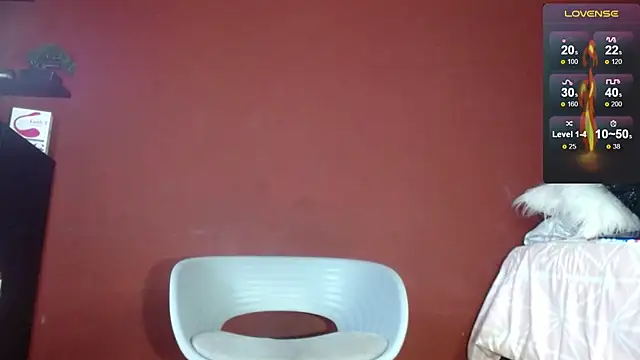 TomLover 12 online show from 02.17.25