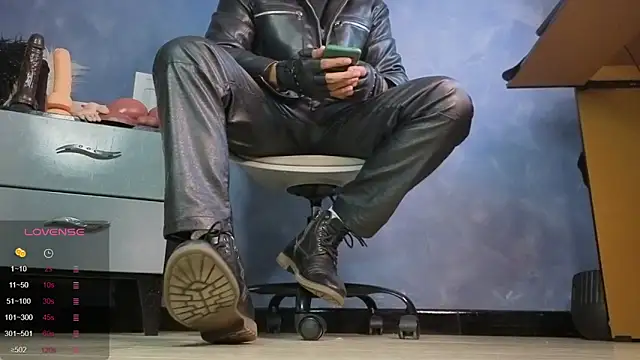 TomLover 12 online show from 02.05.26