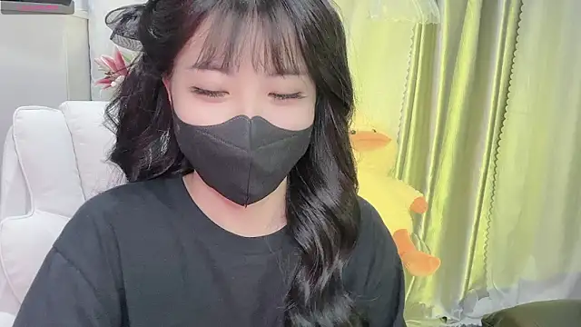 Mya Lee online show from 02.16.25