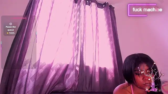 Snapshot of CuteEbony1 chatting on 10.03.25 CuteEbony1 online show from 10.03.25