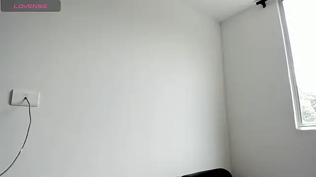 Snapshot of CuteEbony1 chatting on 10.17.25 CuteEbony1 online show from 10.17.25