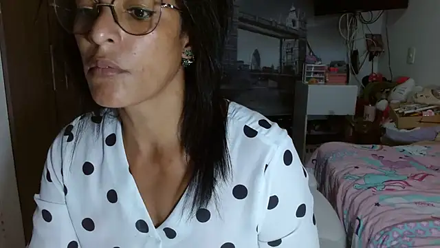 kateleyagrey online show from 12.04.24