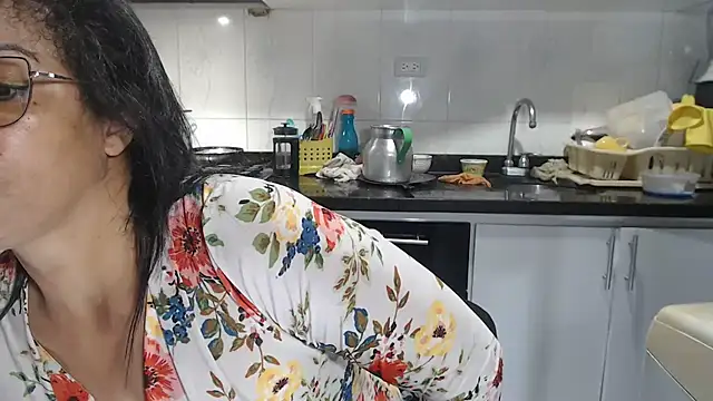 kateleyagrey online show from 09.26.25