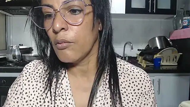Snapshot of kateleyagrey chatting on 06.03.26 kateleyagrey online show from 06.03.26