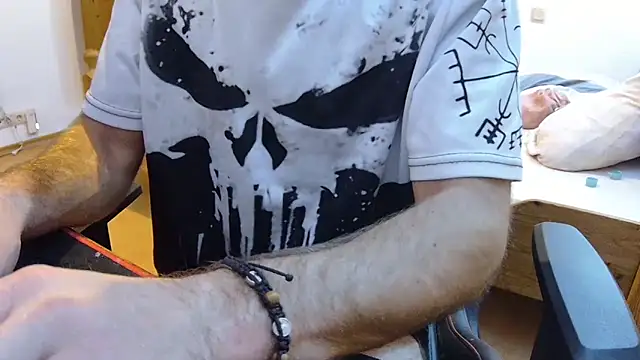 KmlBI26 online show from 10.28.25