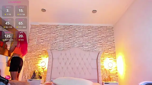 Snapshot of Lucia-sex chatting on 01.02.25 Lucia-sex online show from 01.02.25