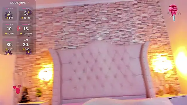 Snapshot of Lucia-sex chatting on 02.04.25 Lucia-sex online show from 02.04.25