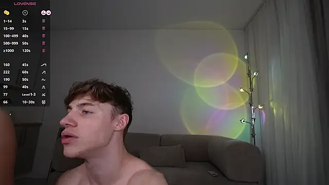 Snapshot of Evan__White_ chatting on 02.15.26 Evan White online show from 02.15.26