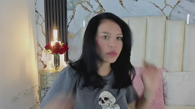 Snapshot of lulumars chatting on 02.25.26 lulumars online show from 02.25.26