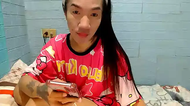 Snapshot of AsianNaughtiesMistress chatting on 01.07.25 AsianNaughtiesMistress online show from 01.07.25