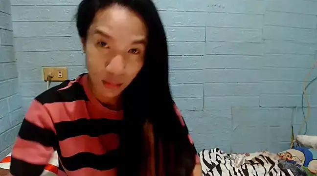 Snapshot of AsianNaughtiesMistress chatting on 03.20.25 AsianNaughtiesMistress online show from 03.20.25