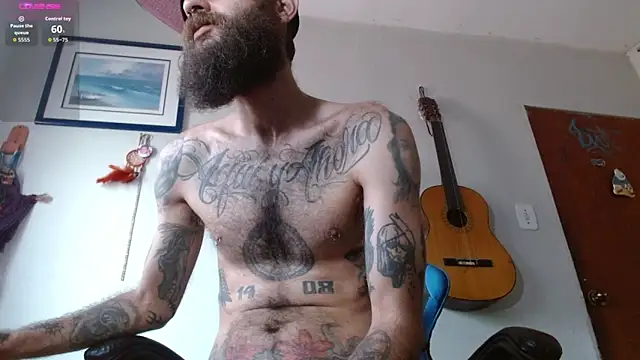 Snapshot of Tatted21xxx chatting on 06.10.26 Tatted21xxx online show from 06.10.26