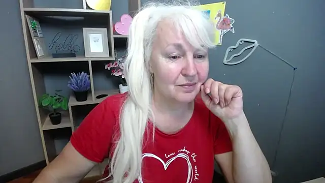 BlondyLeeBest online show from 05.12.26