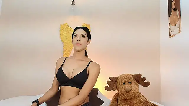 Snapshot of salome_Collins_1 chatting on 10.10.25 salome Collins 1 online show from 10.10.25