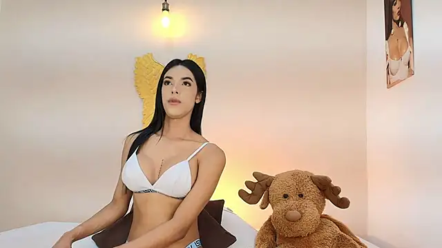 Snapshot of salome_Collins_1 chatting on 11.23.25 salome Collins 1 online show from 11.23.25