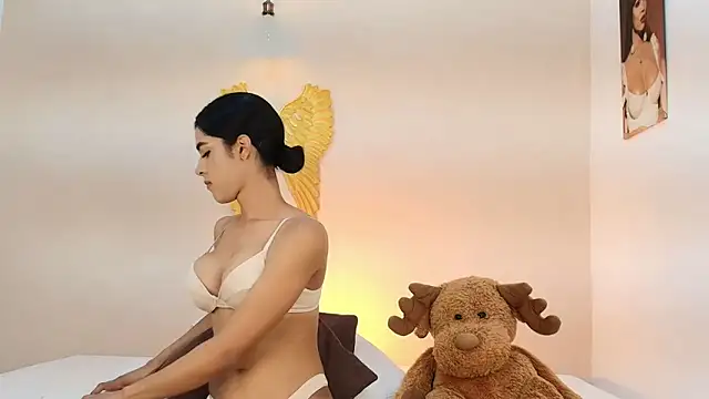 Snapshot of salome_Collins_1 chatting on 11.27.25 salome Collins 1 online show from 11.27.25