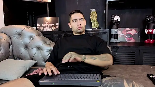 matteosantos online show from 10.22.25