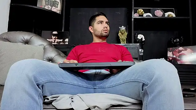 matteosantos online show from 10.30.25