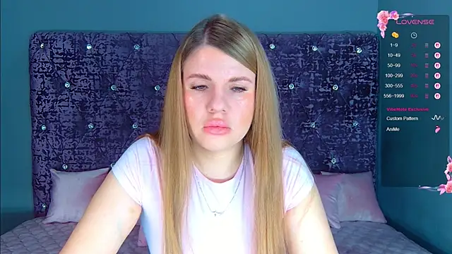 NoraBigAss online show from 02.22.26