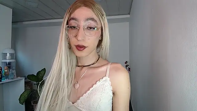 NicoleCortez online show from 01.23.25