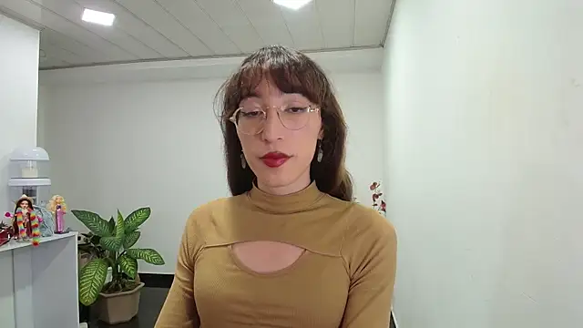 NicoleCortez online show from 02.27.25