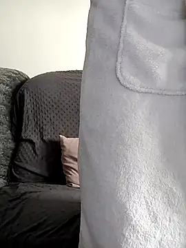 LoGaNfree88 online show from 03.21.25