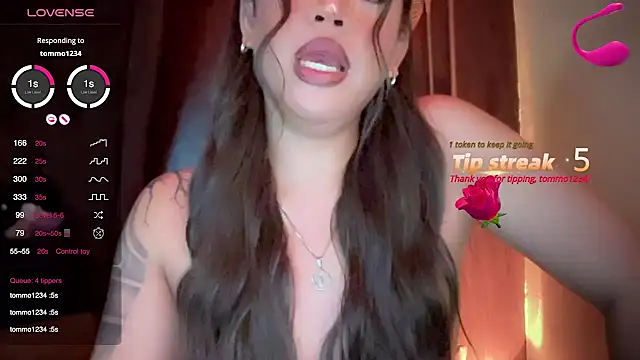 Snapshot of madam_agnes1 chatting on 10.22.25 madam agnes1 online show from 10.22.25