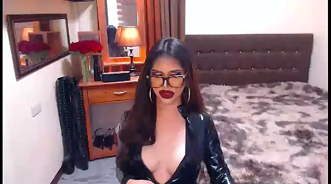 EXTREMELYDOM online show from 01.22.25