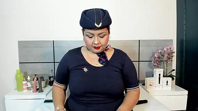 EmmaSmith2 online show from 11.24.25