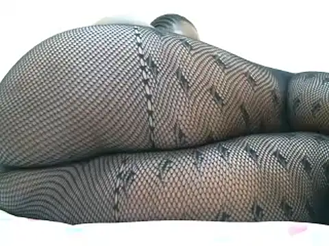 Snapshot of Naughty_Laurah chatting on 12.18.24 Naughty Laurah online show from 12.18.24