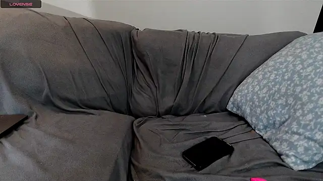 Snapshot of EmoDream1998 chatting on 11.05.25 EmoDream1998 online show from 11.05.25