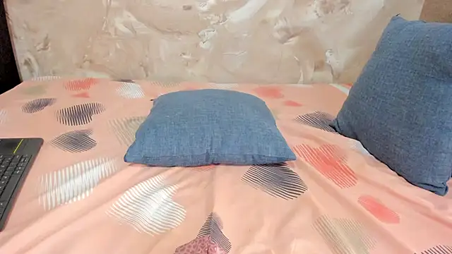 tiffanystonne online show from 02.01.25