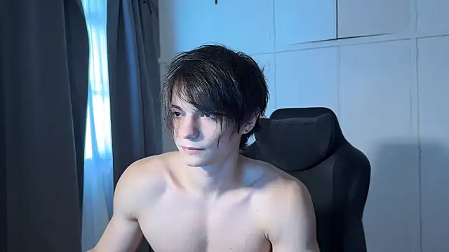 Snapshot of SasukeUhchiaa chatting on 02.07.26 SasukeUhchiaa online show from 02.07.26