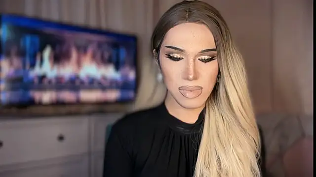 Ts glamxxxx online show from 04.10.26