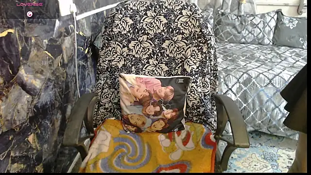 Snapshot of sexyrihana1 chatting on 09.15.25 sexyrihana1 online show from 09.15.25