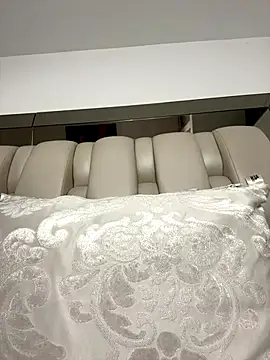 Snapshot of ALISSON_FOXXX1 chatting on 12.19.25 ALISSON FOXXX1 online show from 12.19.25