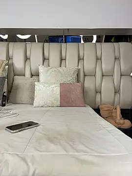 Snapshot of ALISSON_FOXXX1 chatting on 04.06.26 ALISSON FOXXX1 online show from 04.06.26