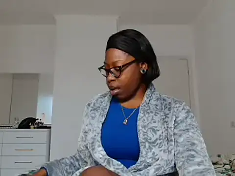 MadamIndigo online show from 12.18.25